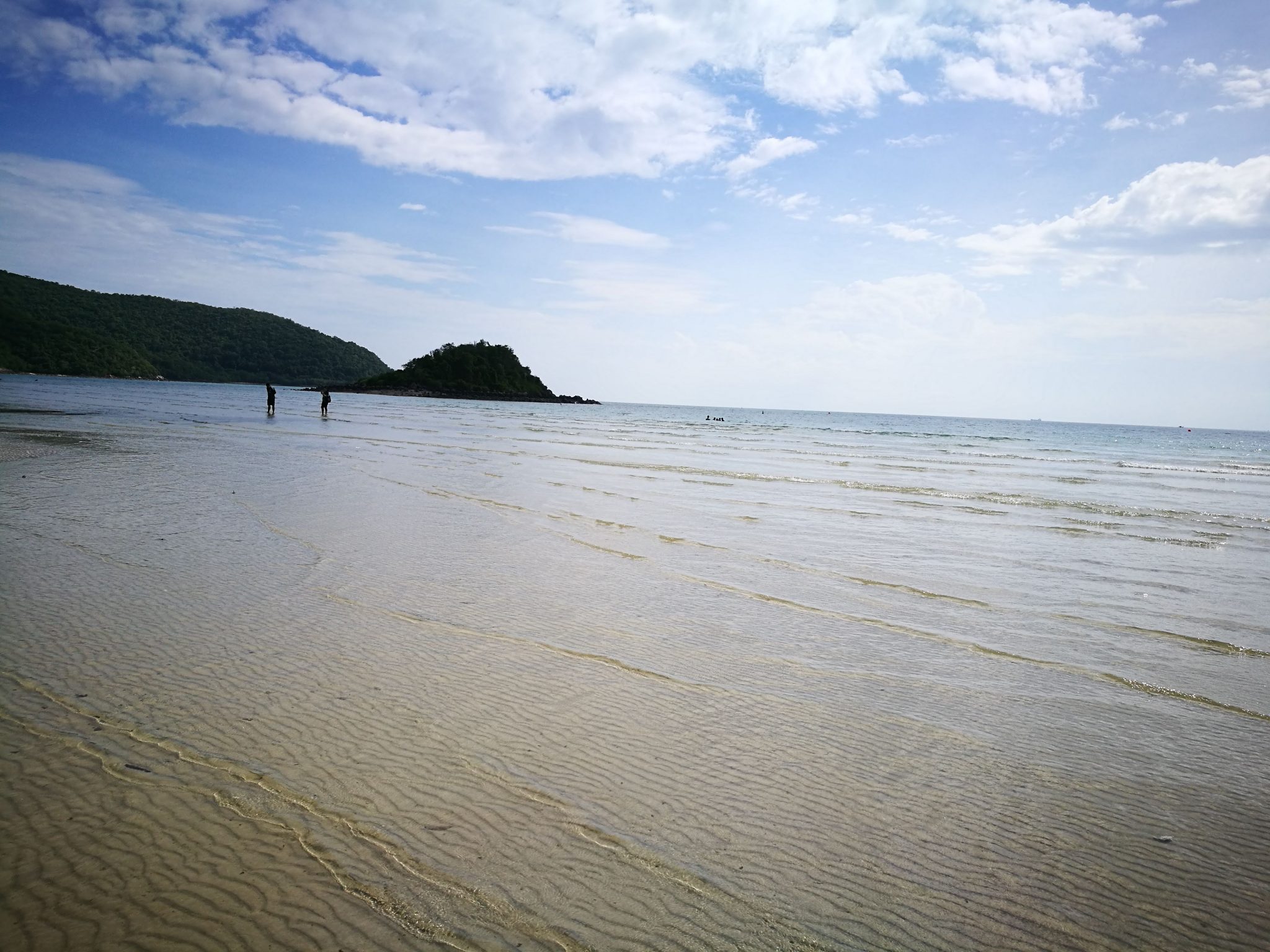 เที่ยวสัตหีบ หาดเตยงาม อ่าวดงตาล