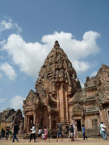 เที่ยวปราสาทหิน..ถิ่นพระเจ้าราเชนวรมัน